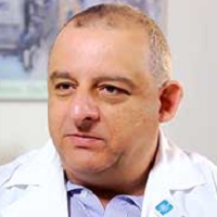 Ronen R. Leker