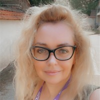 Nathalie Connil