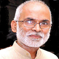 Satish Deopujari 