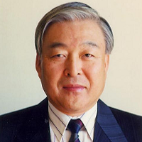 Dewey Doo-Young Ryu 