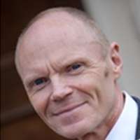 Pod Neil Baker