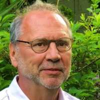 Peter  Piot 