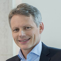 Markus W. Ollert