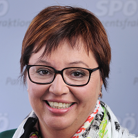 Sabine Oberhauser