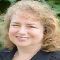 Lisa R. Courtade