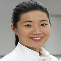Sarah Kim-Hellmuth