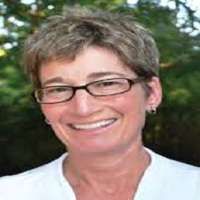 Suzanne Petroni