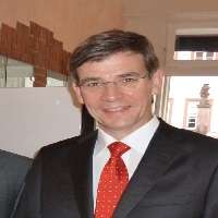 Lutz H. Gade