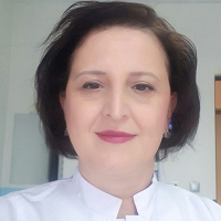 Flora Selimi