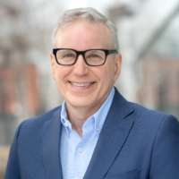 Lee H. Schwamm
