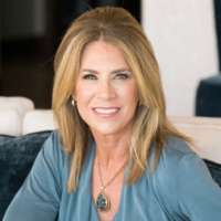 Julie Virgin